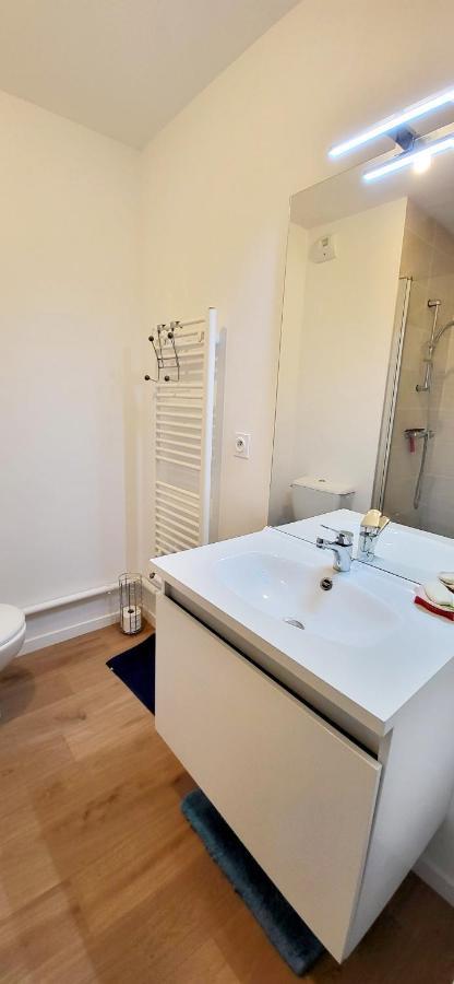 Appartement Moderne Finement Decore Avec Balcon A Vannes Centre Екстер'єр фото