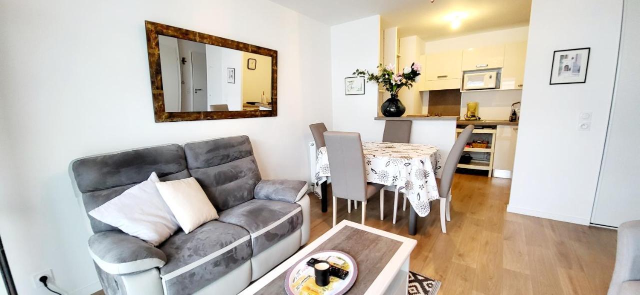 Appartement Moderne Finement Decore Avec Balcon A Vannes Centre Екстер'єр фото