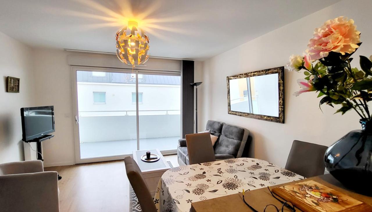 Appartement Moderne Finement Decore Avec Balcon A Vannes Centre Екстер'єр фото